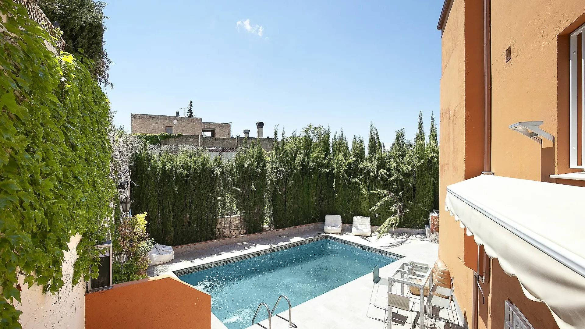 Serrallo Hills Granada Villa
